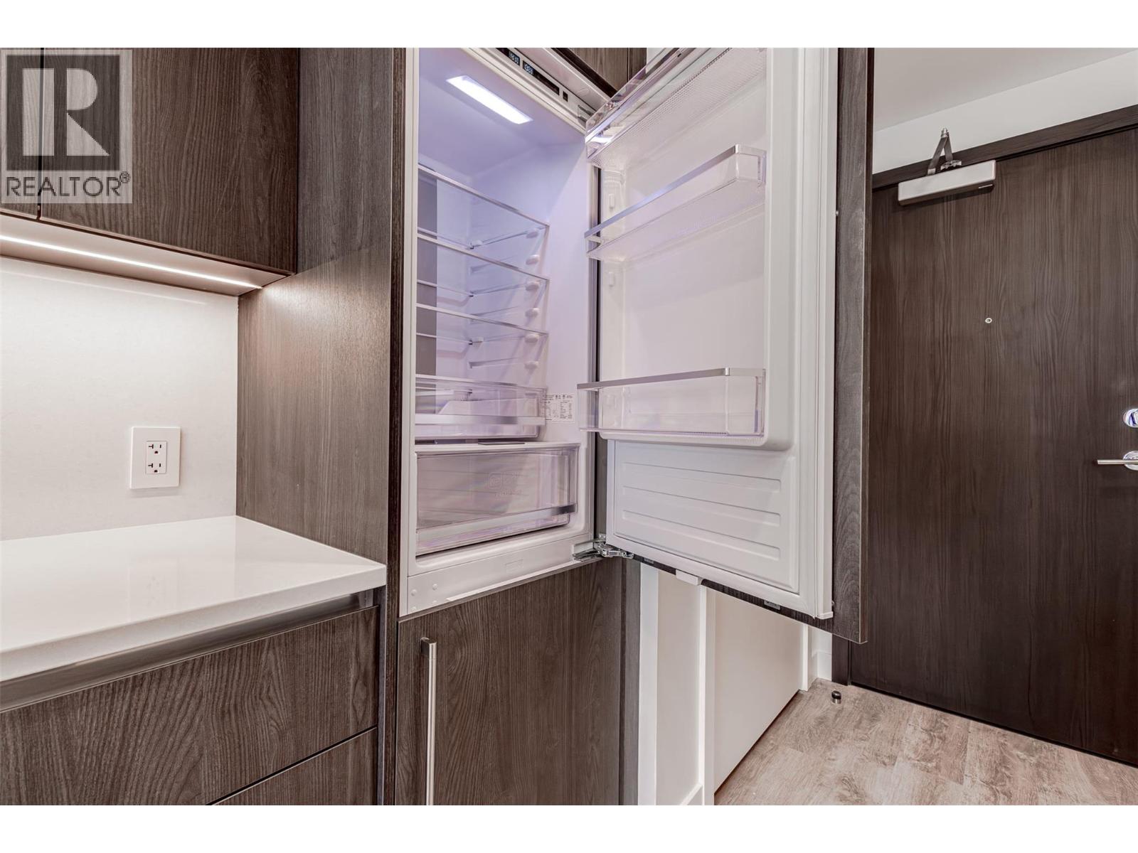 238 Leon Avenue Unit# 1401