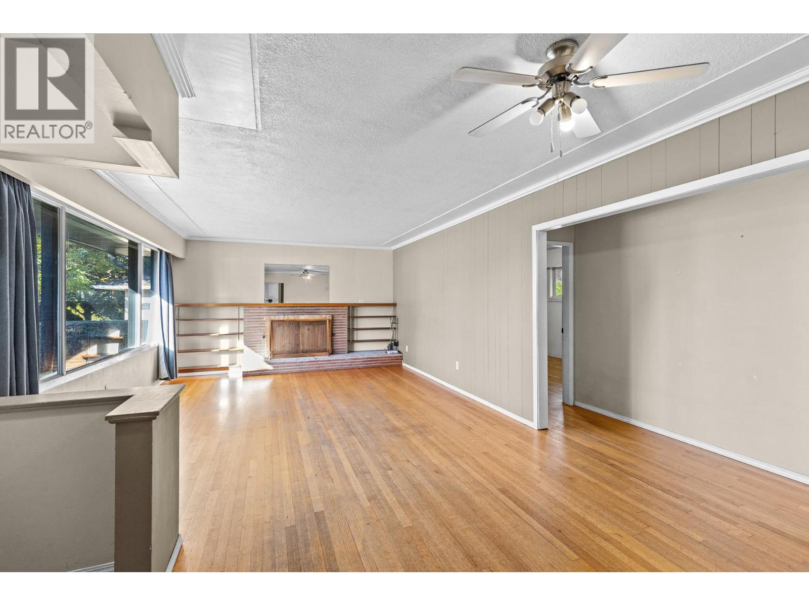 1210 Centennial Crescent