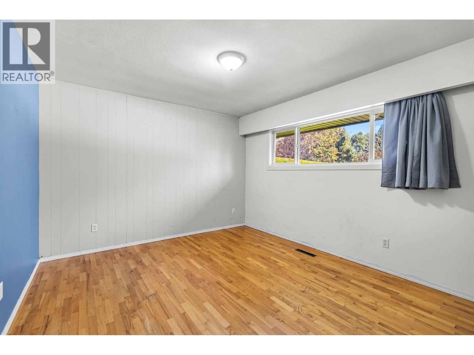 1210 Centennial Crescent