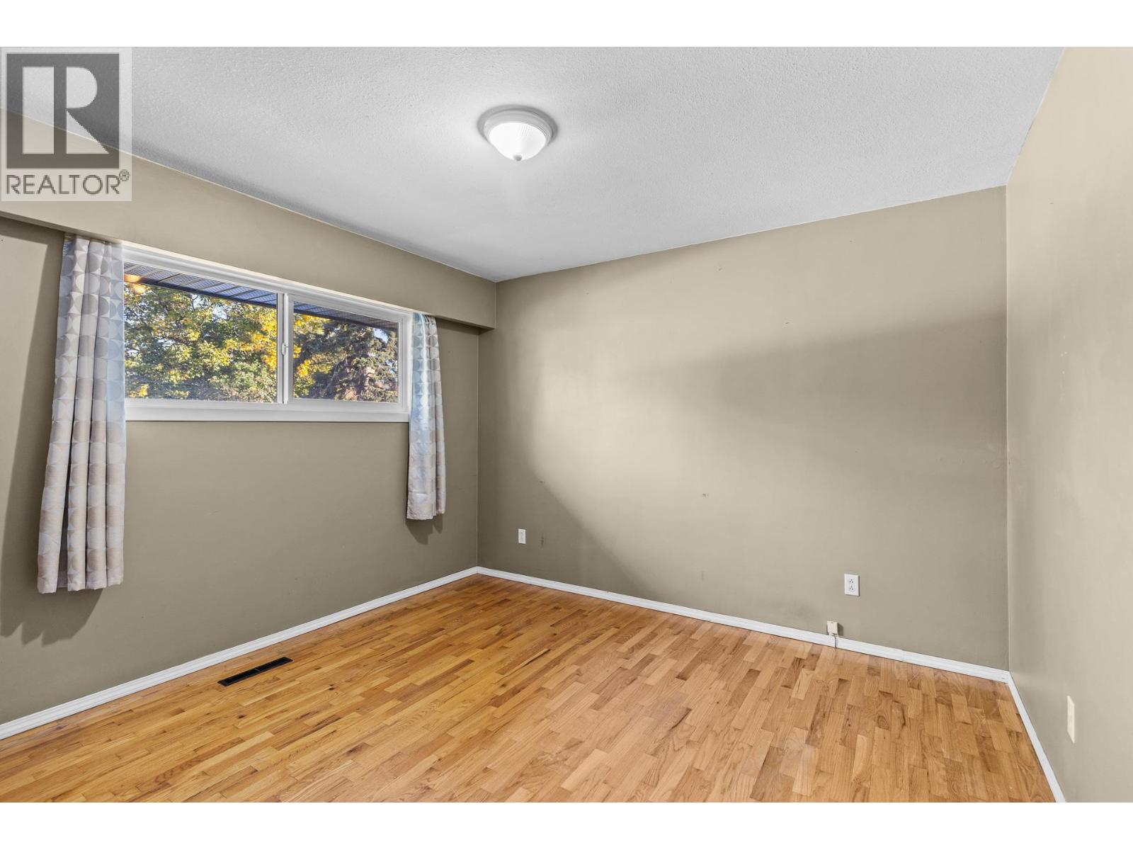 1210 Centennial Crescent