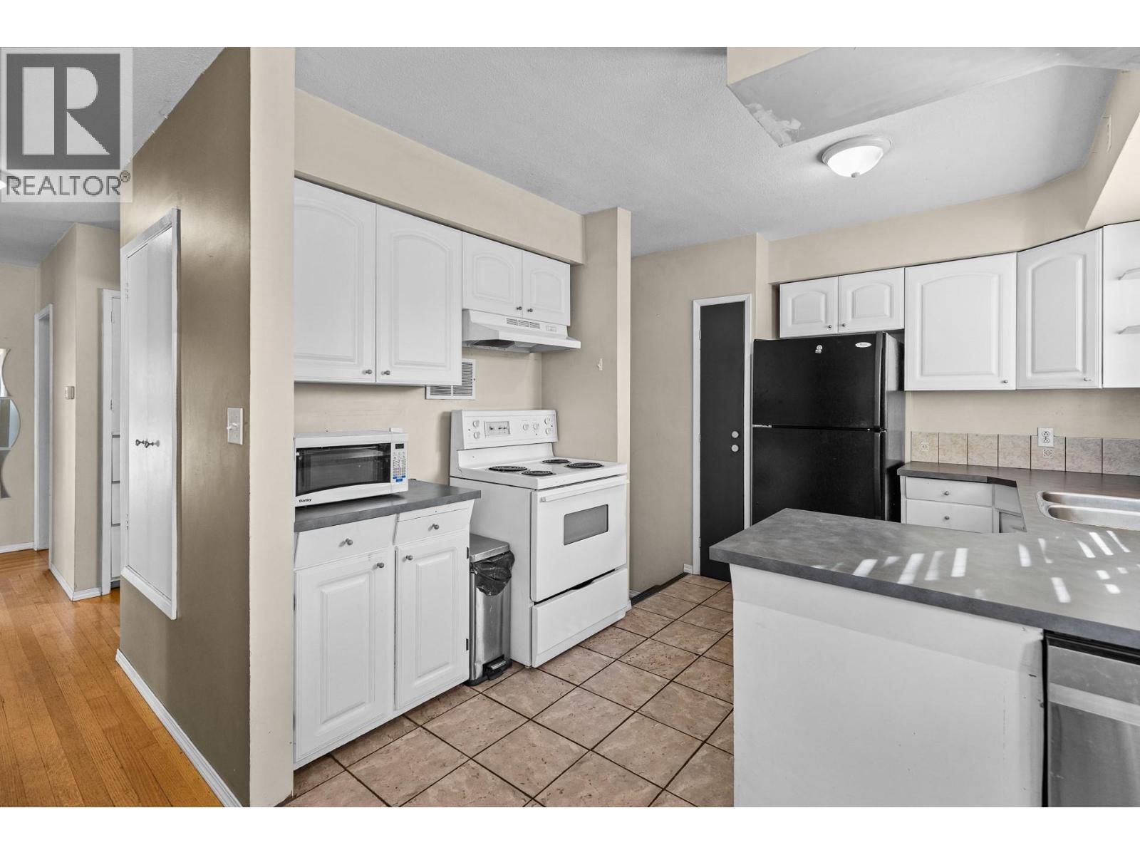 1210 Centennial Crescent