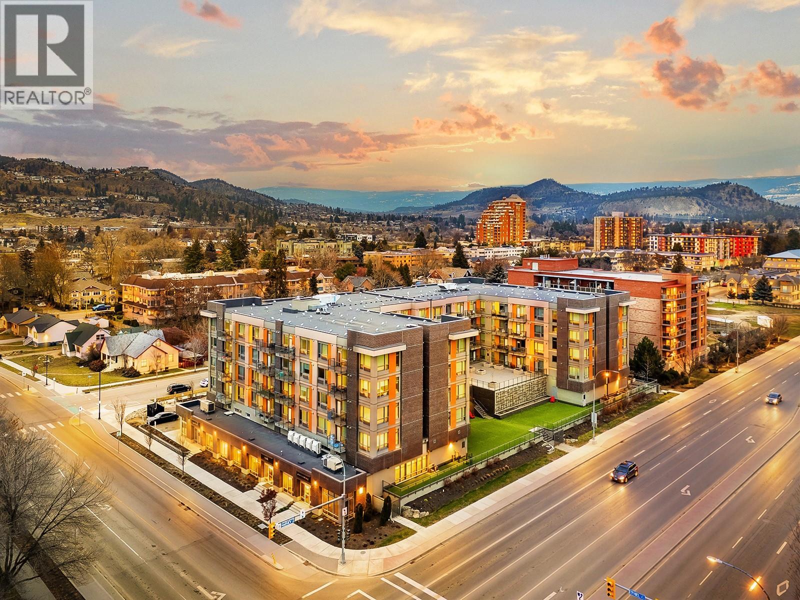 925 Leon Avenue Unit# 327