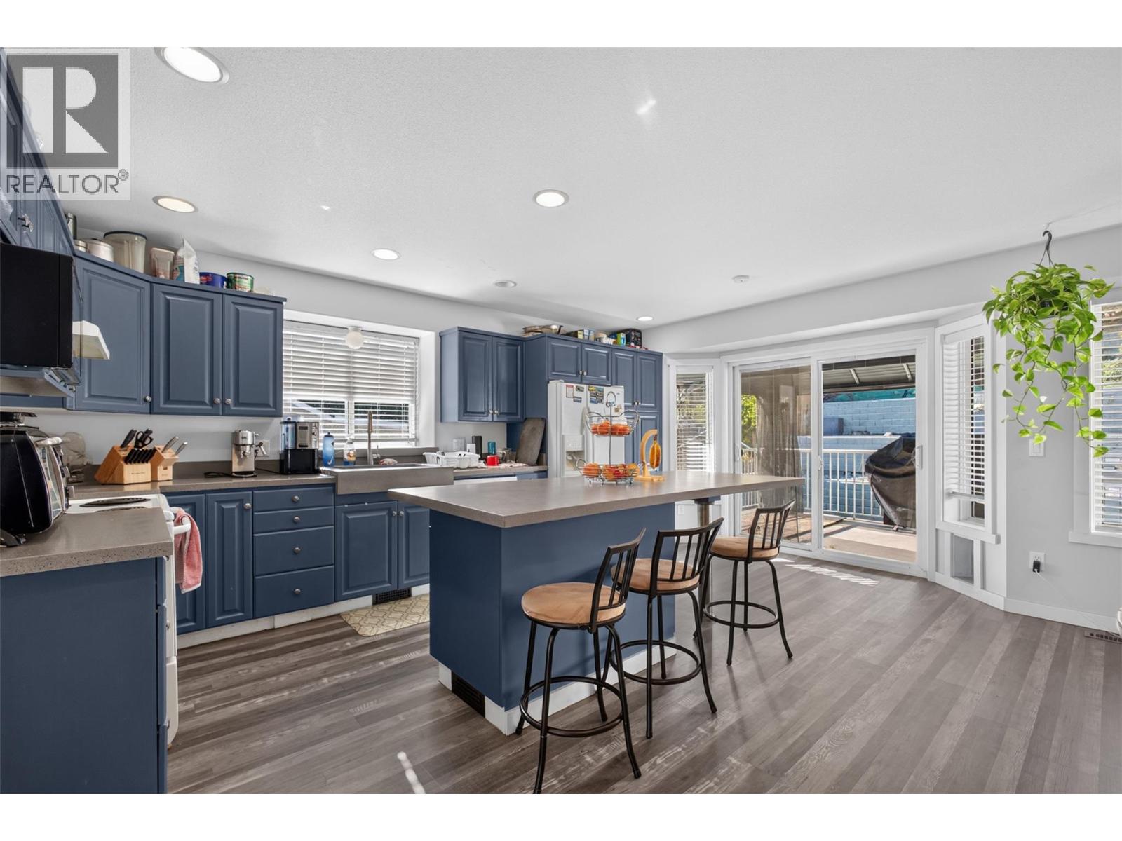 1212 Cerise Drive
