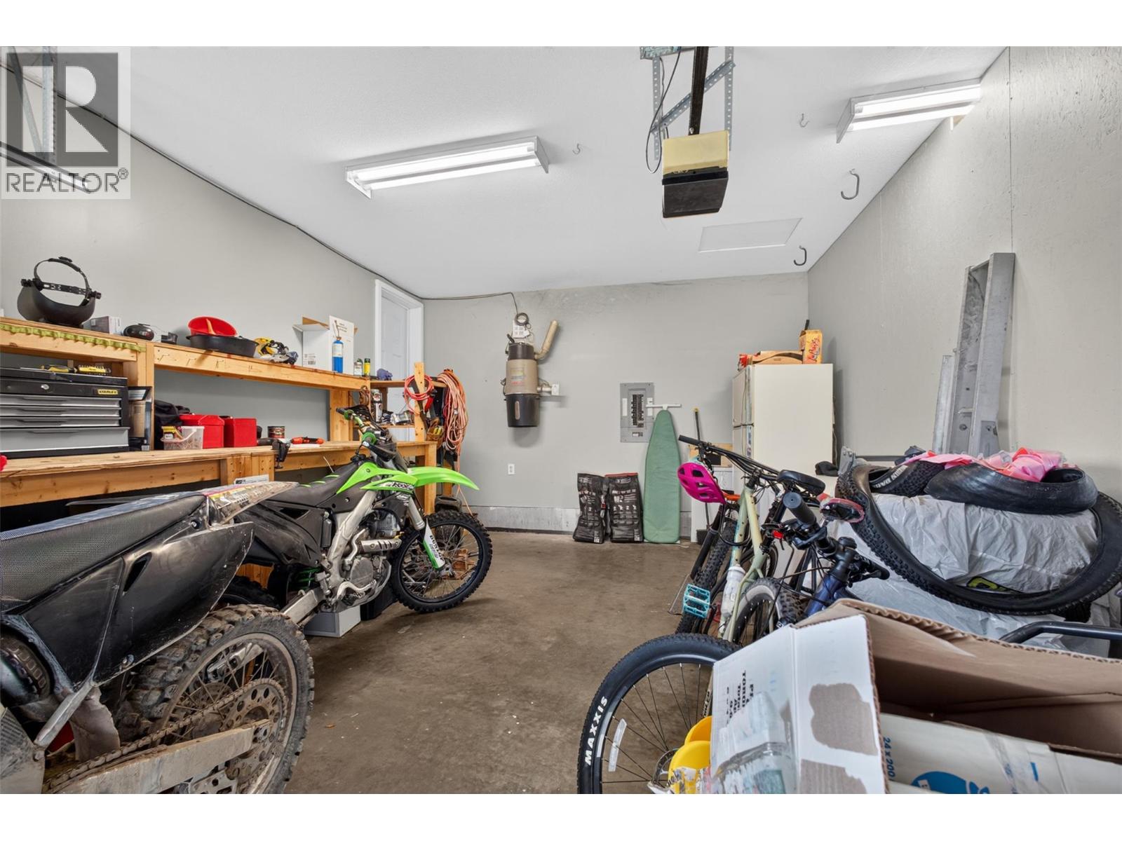 1212 Cerise Drive