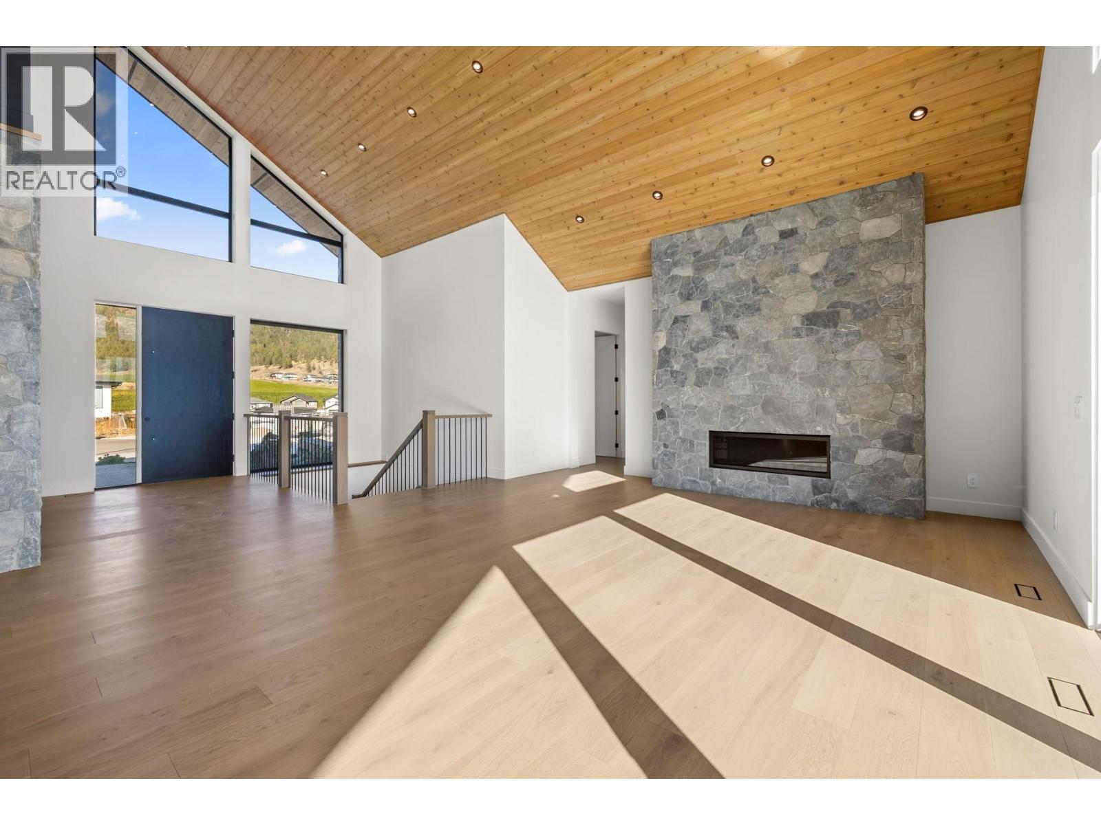 2495 Pinnacle Ridge Drive