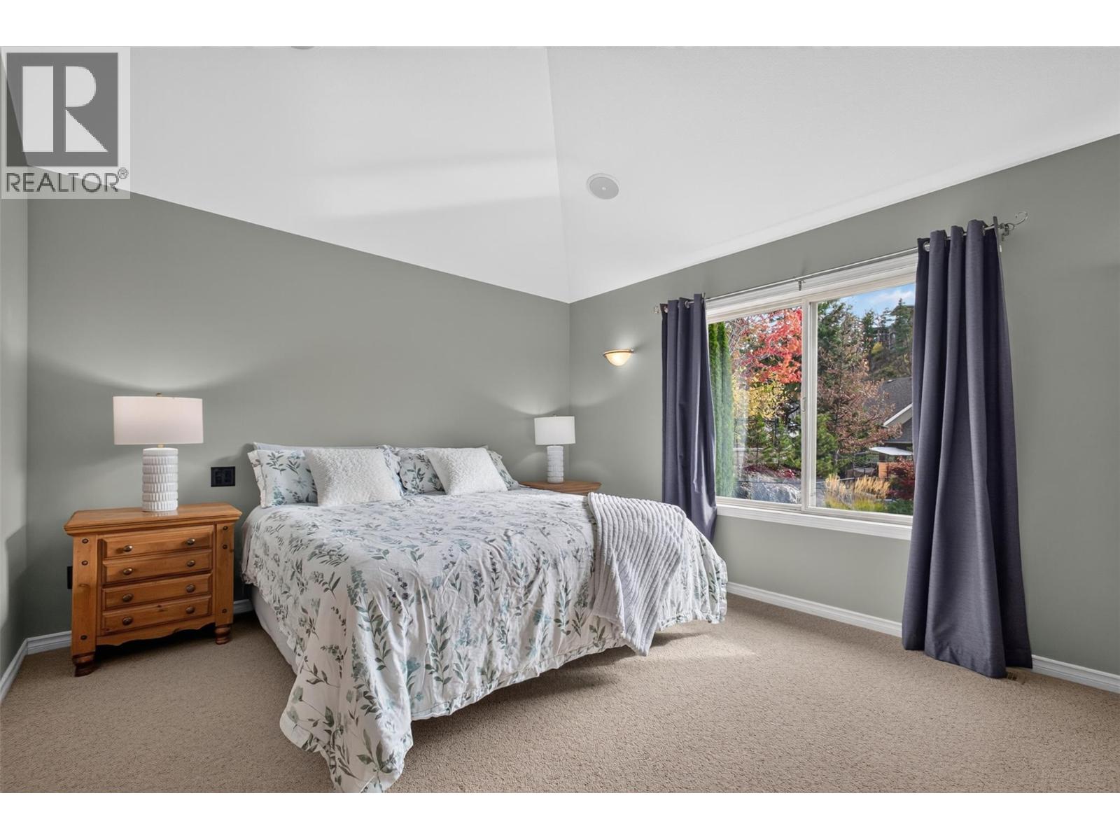 2512 Selkirk Drive