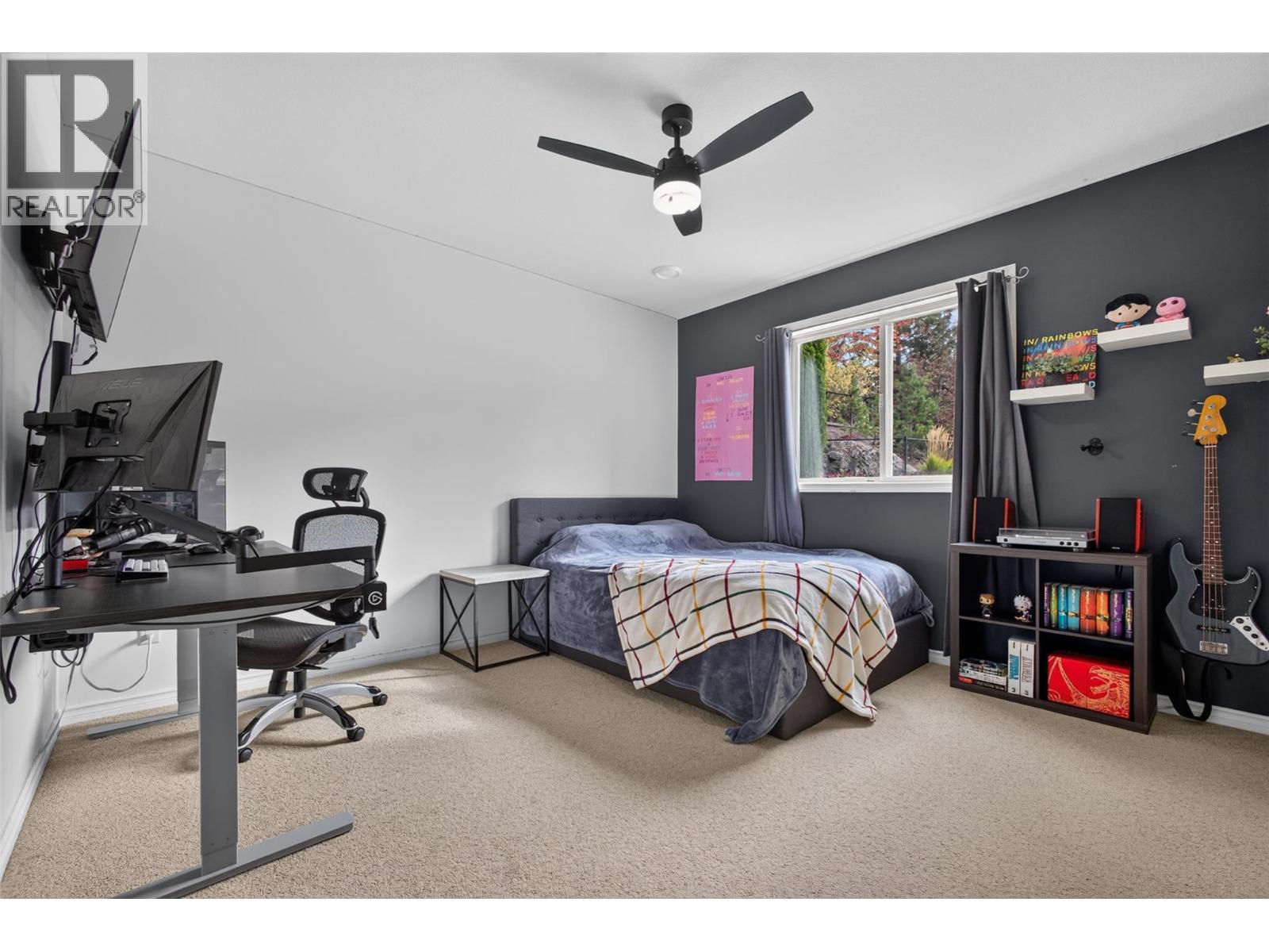 2512 Selkirk Drive