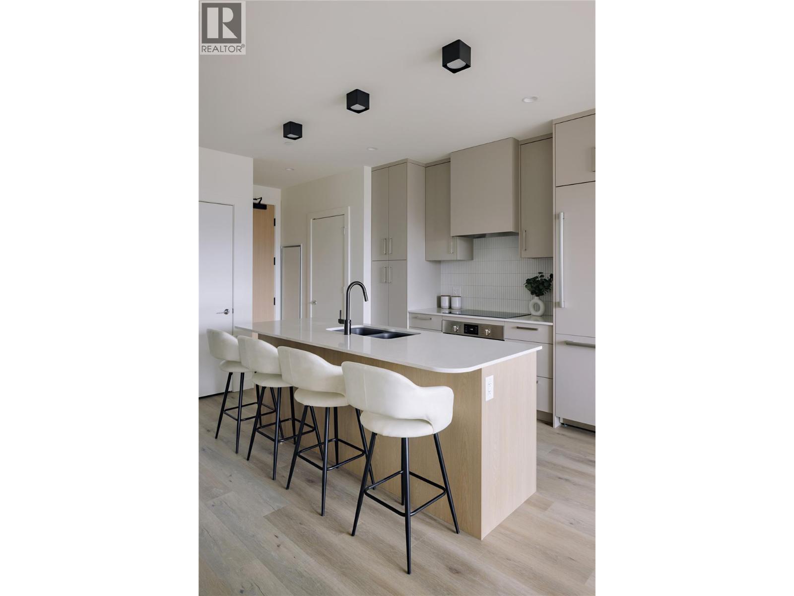 3300 Lakeshore Road Unit# 410