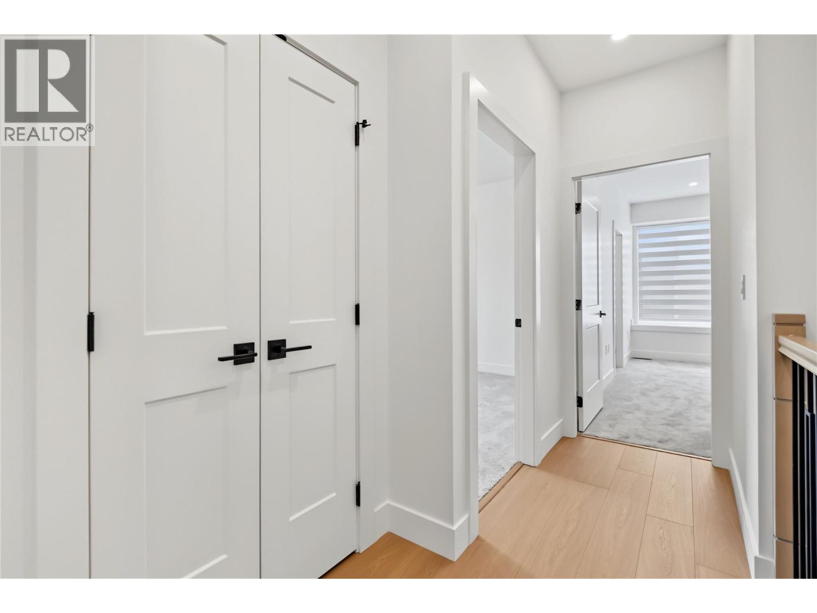302 Sumac Road W