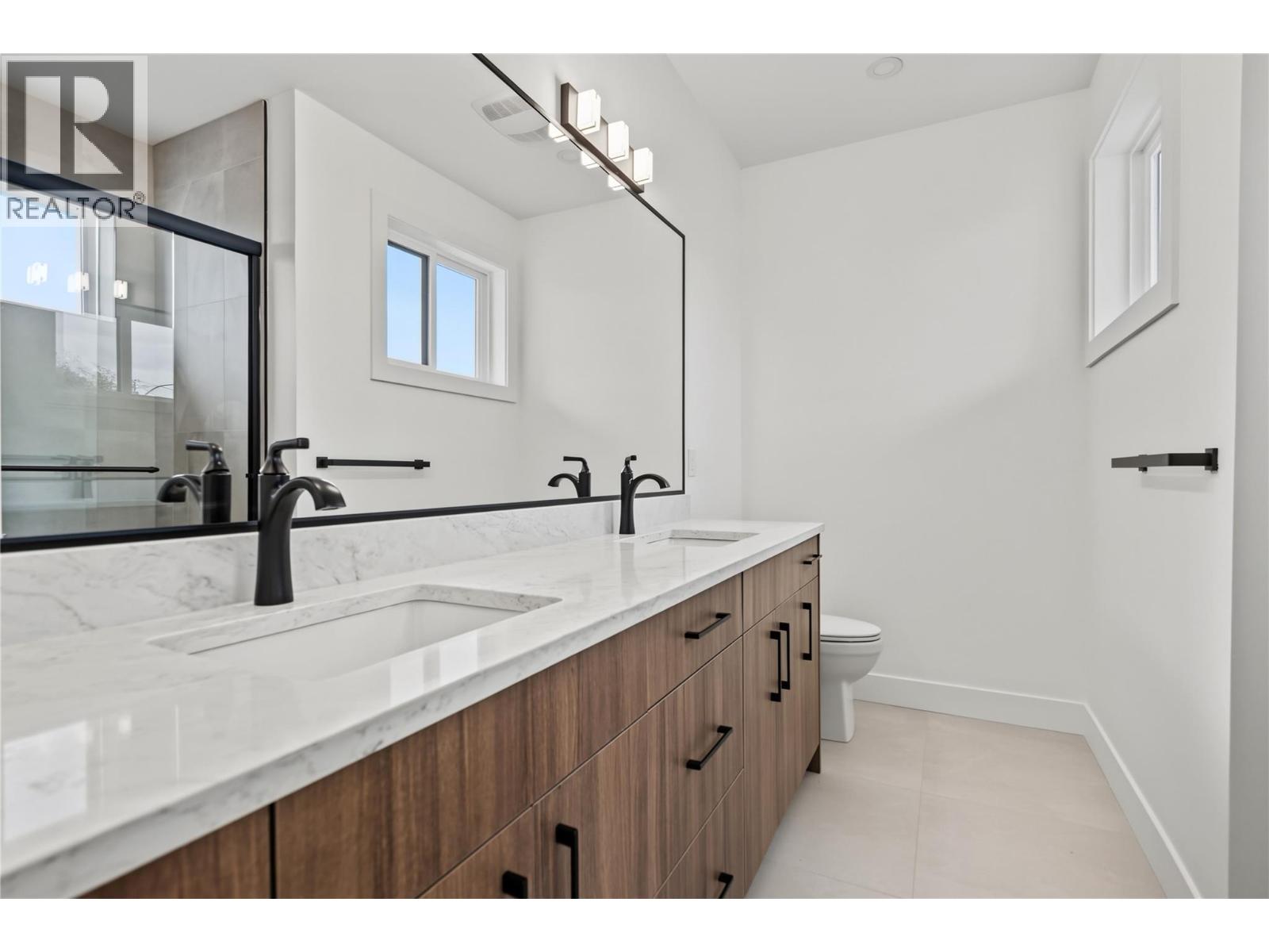 302 Sumac Road W