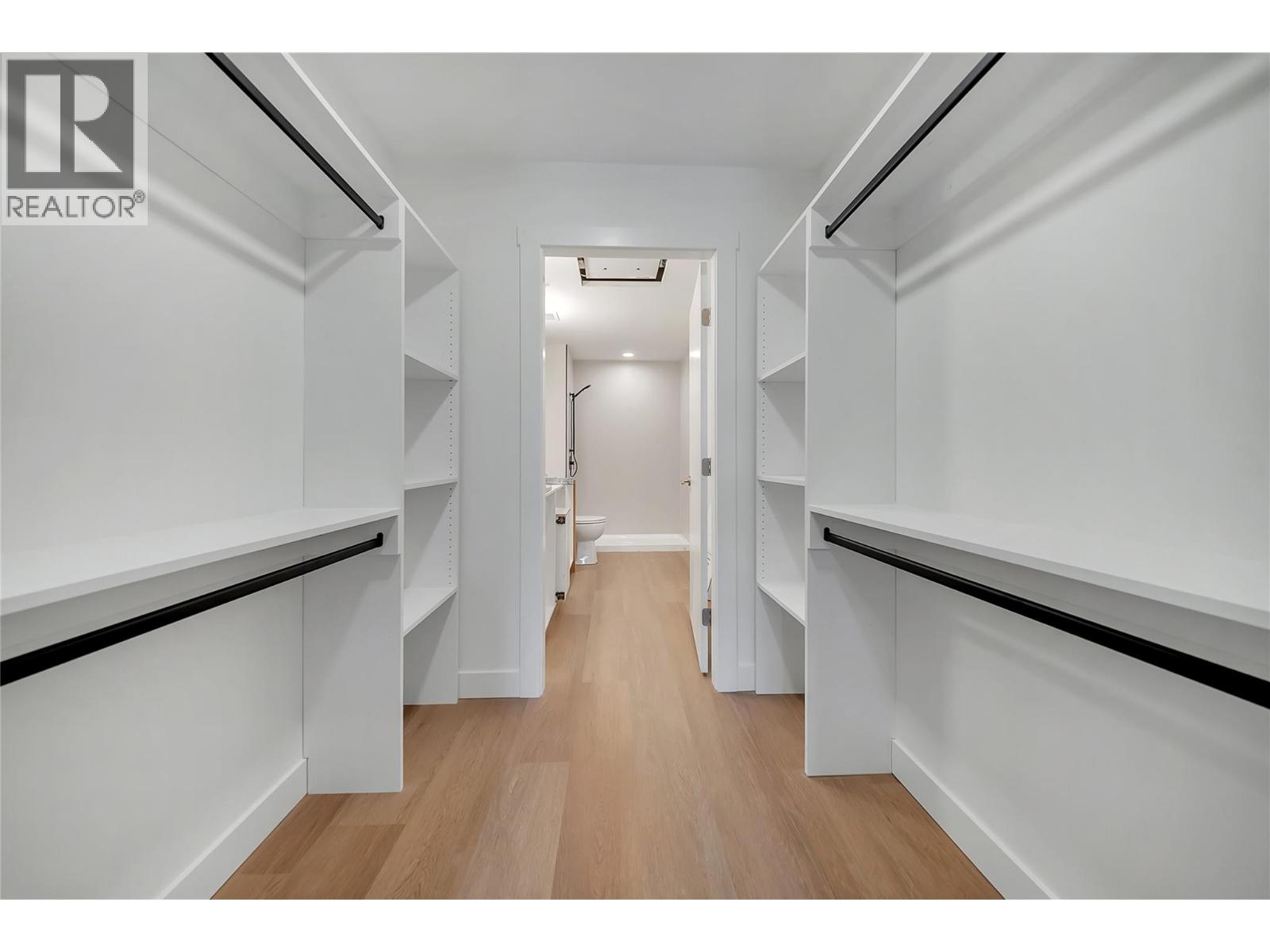 647 Clement Avenue Unit# 512