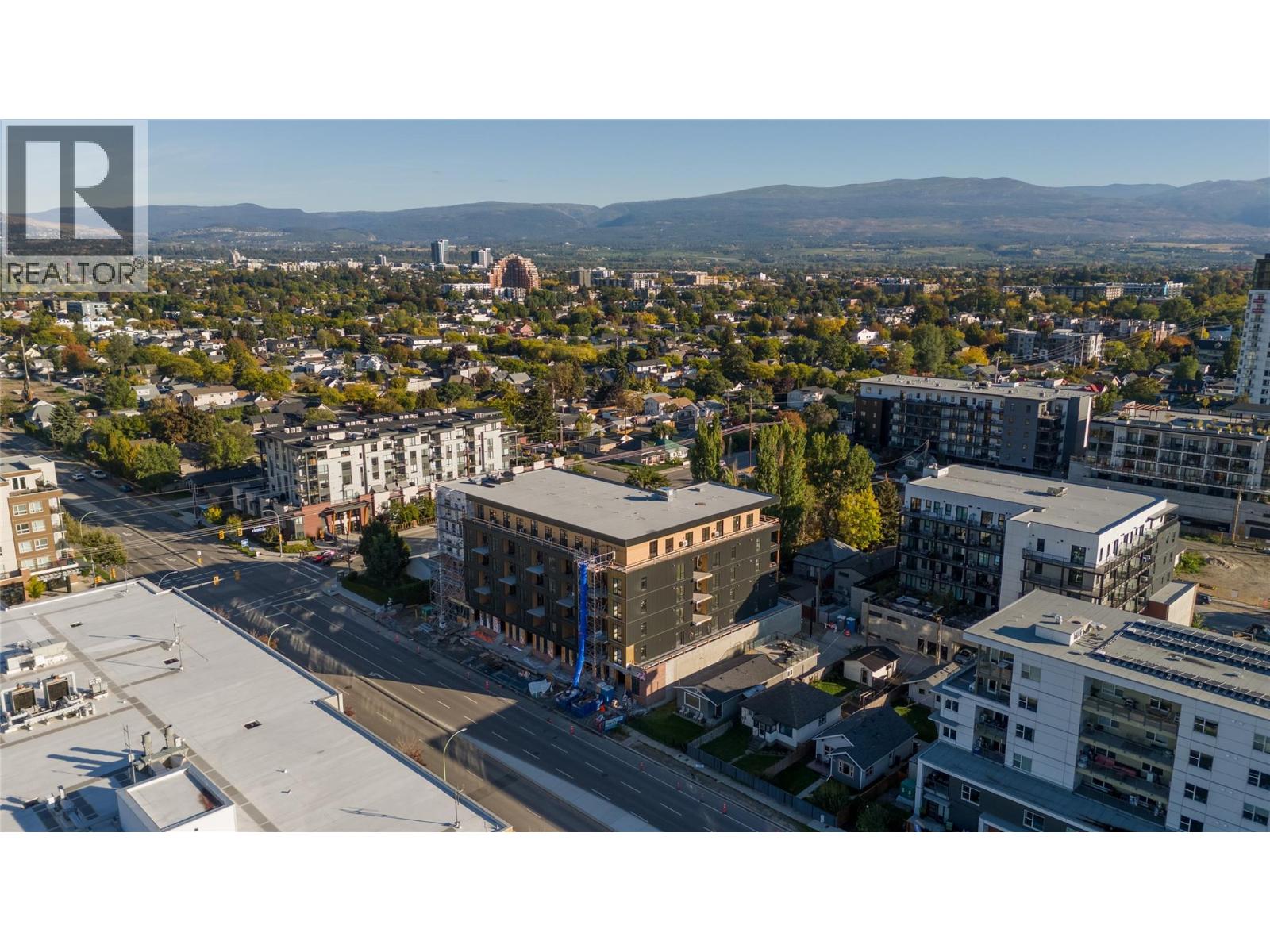 647 Clement Avenue Unit# 611