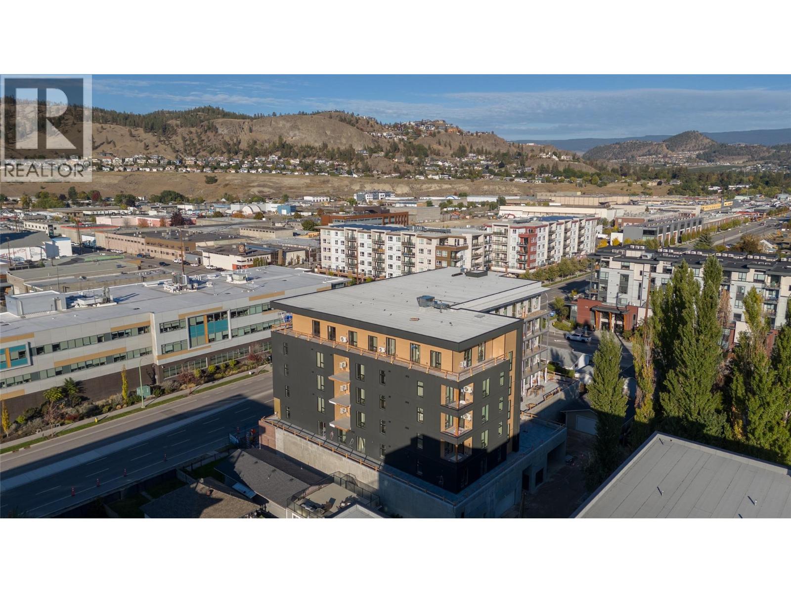 647 Clement Avenue Unit# 611