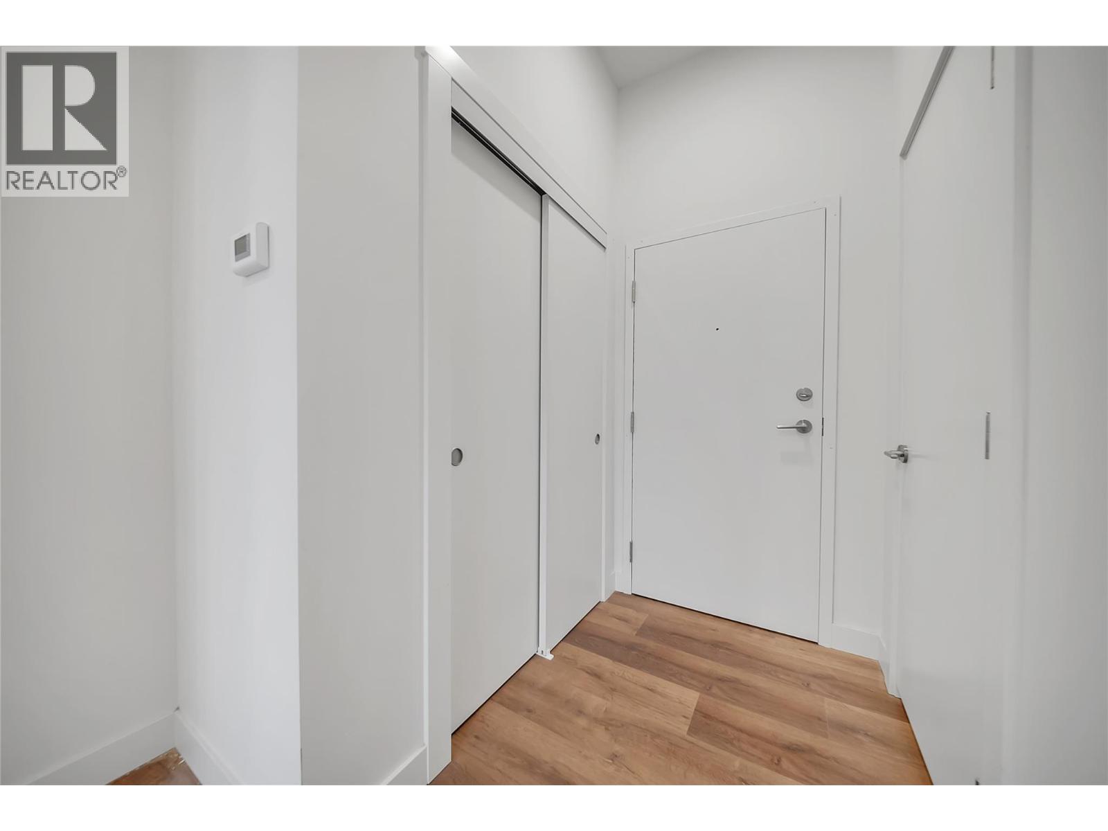 647 Clement Avenue Unit# 611
