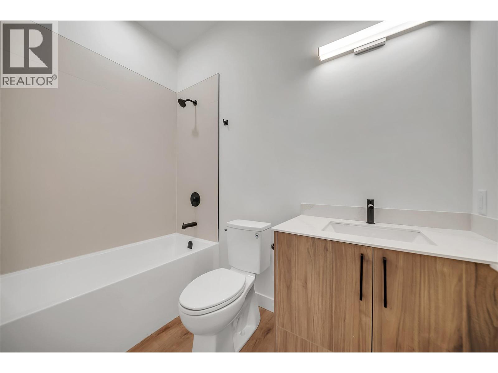 647 Clement Avenue Unit# 611
