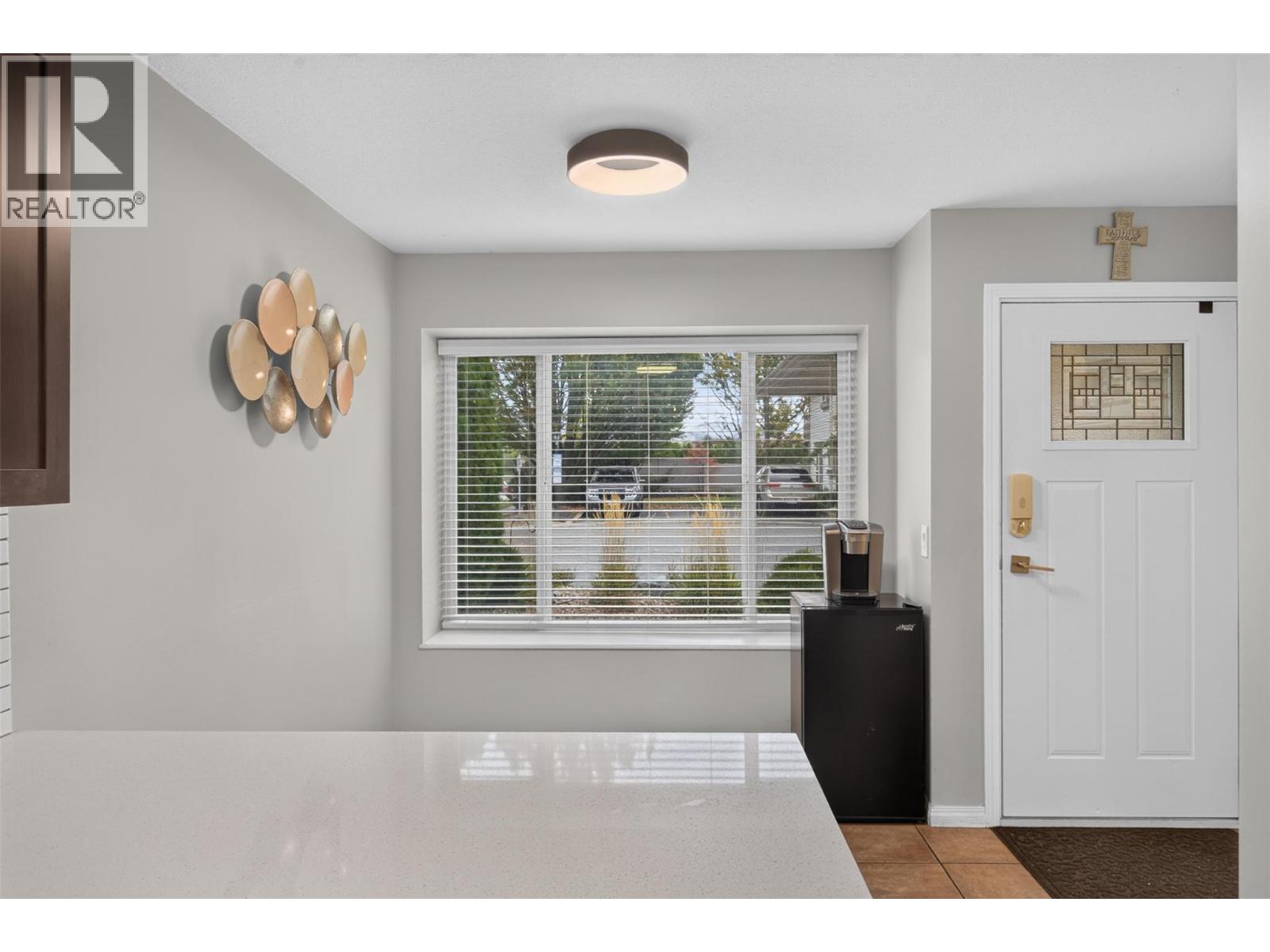 1853 Edgehill Avenue Unit# 10