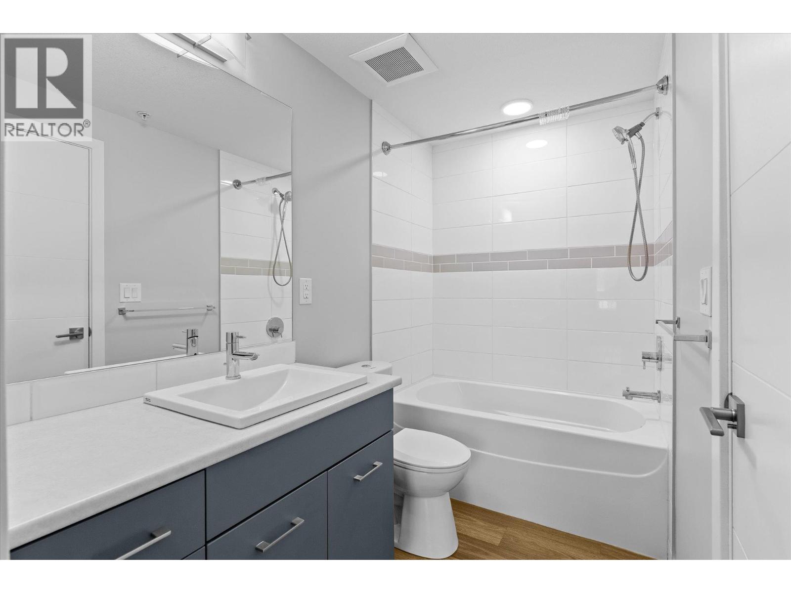 722 Valley Road Unit# 210