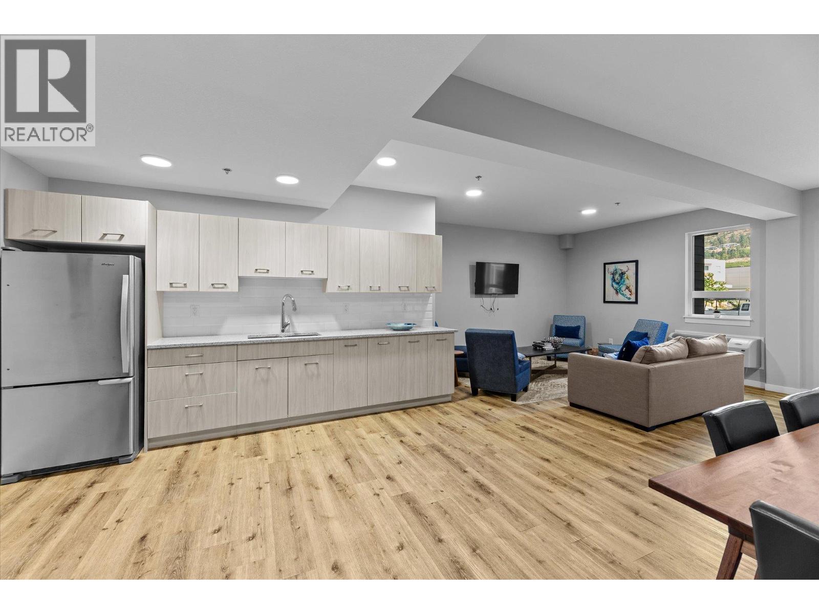 722 Valley Road Unit# 210