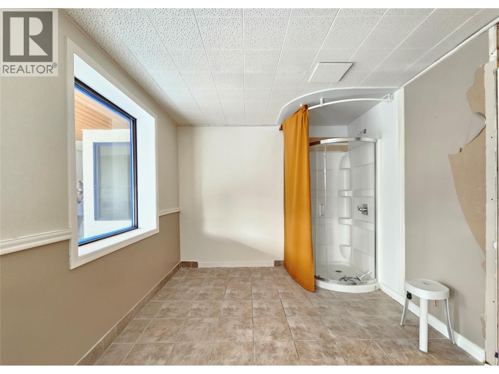 545 Lawrence Avenue Unit# B