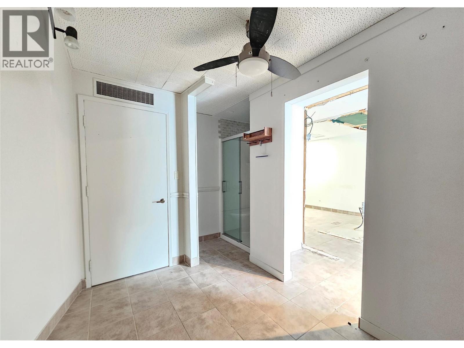 545 Lawrence Avenue Unit# B
