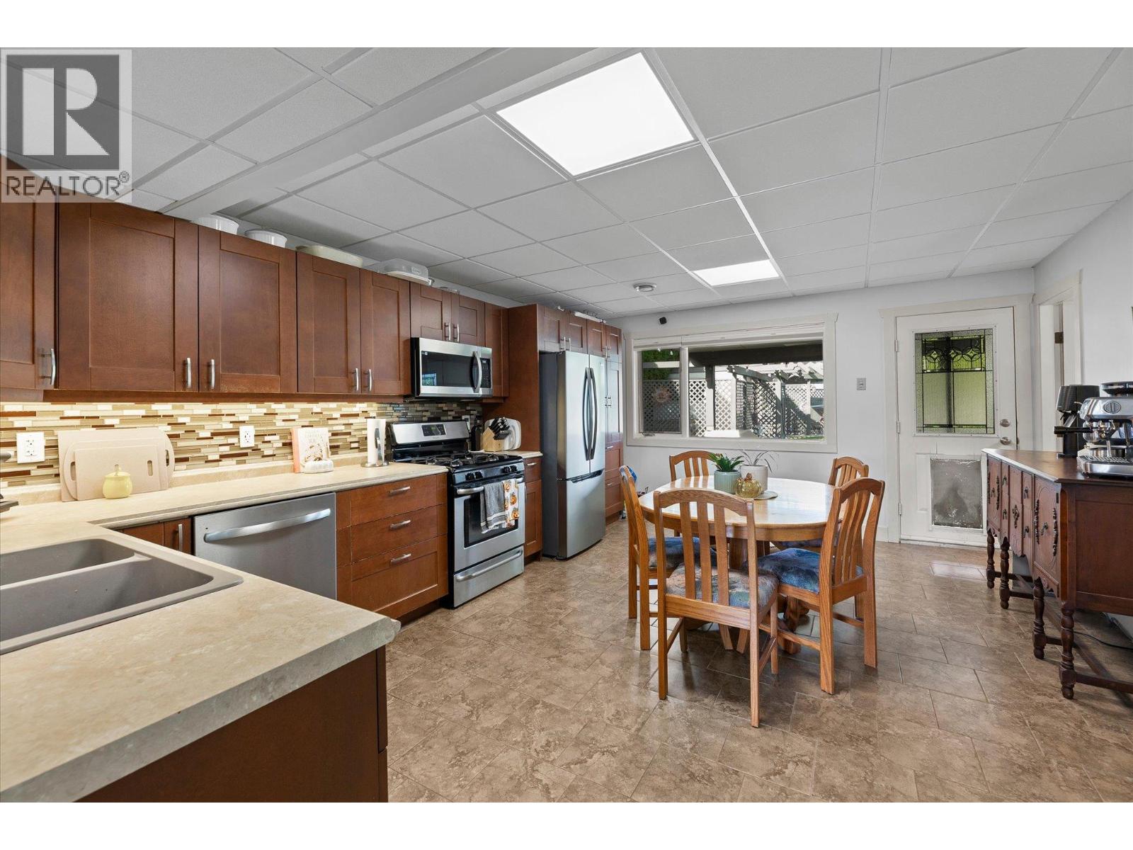 2430 Chieftain Road
