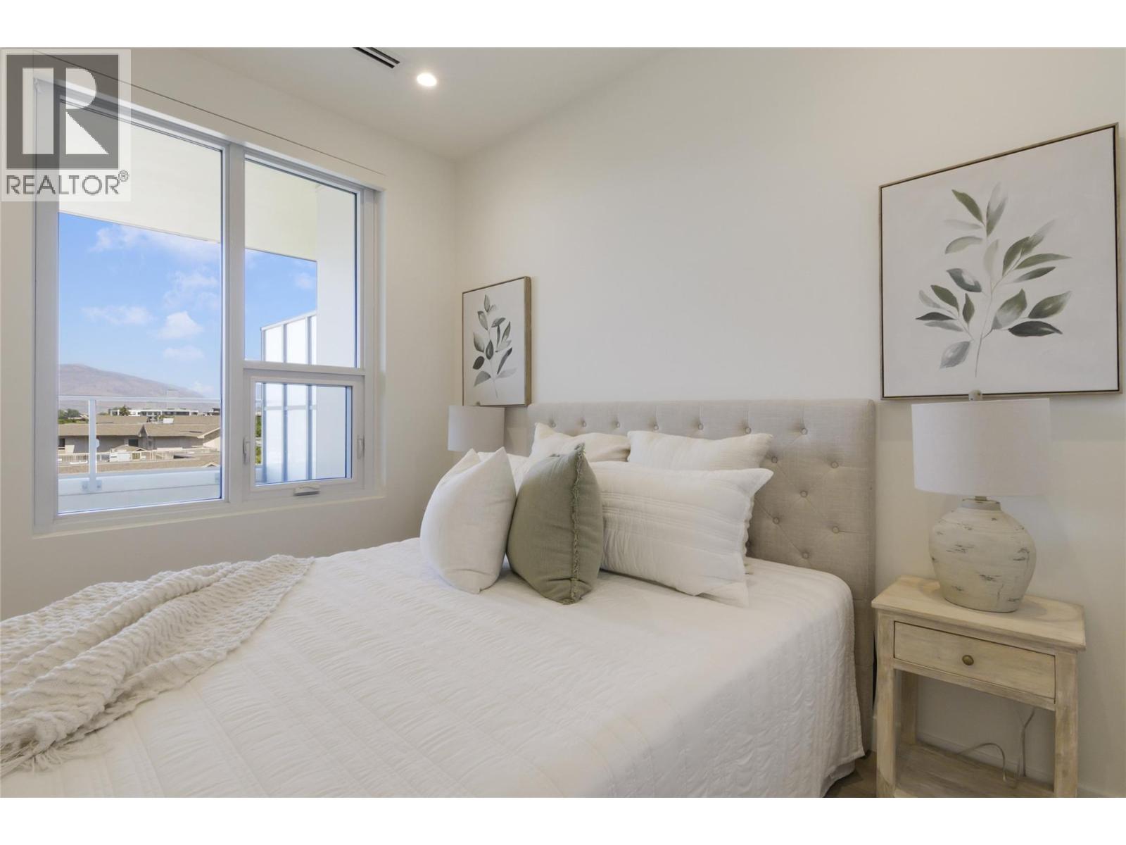 3300 Lakeshore Road Unit# 514
