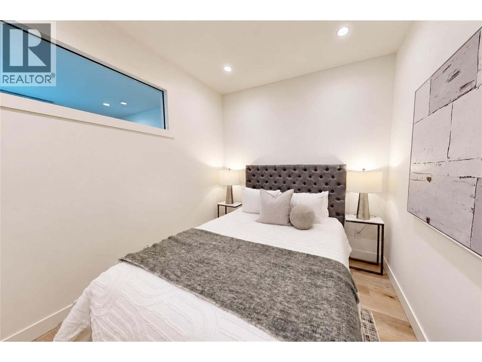 3300 Lakeshore Road Unit# 615
