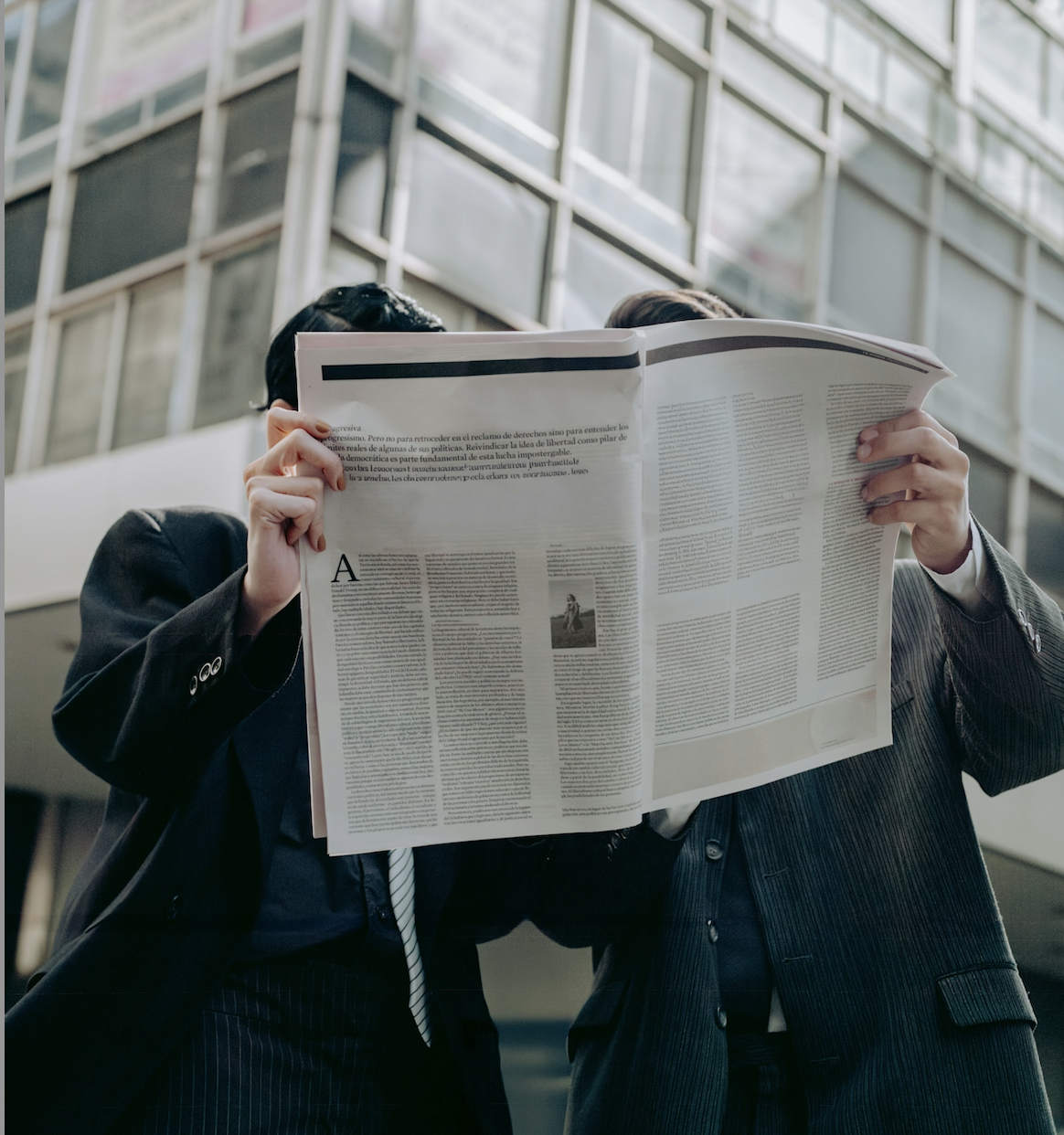 Brändi, kerro tarina tai katoat.