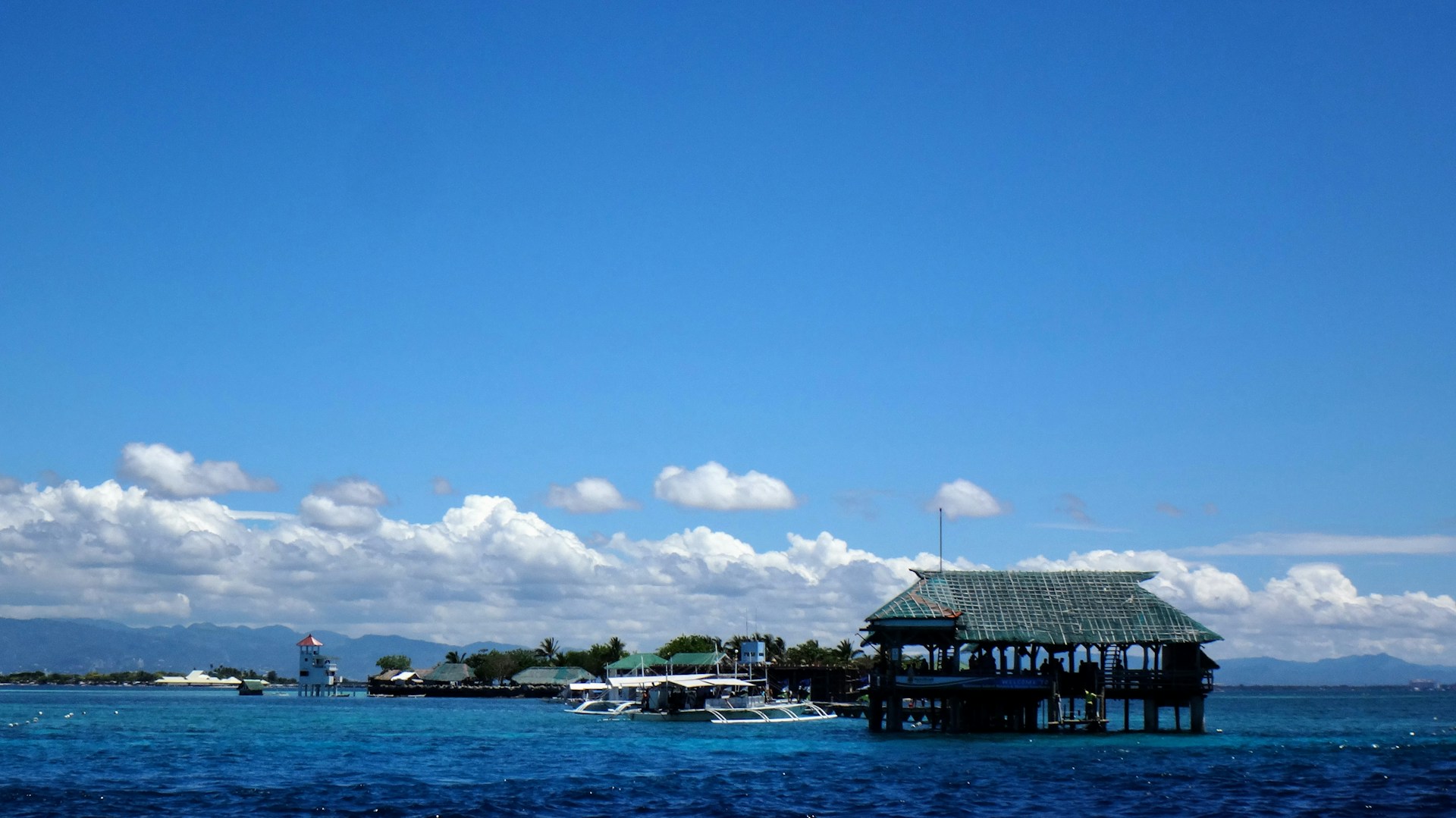 Tropical coastline, Cebu, Philippines