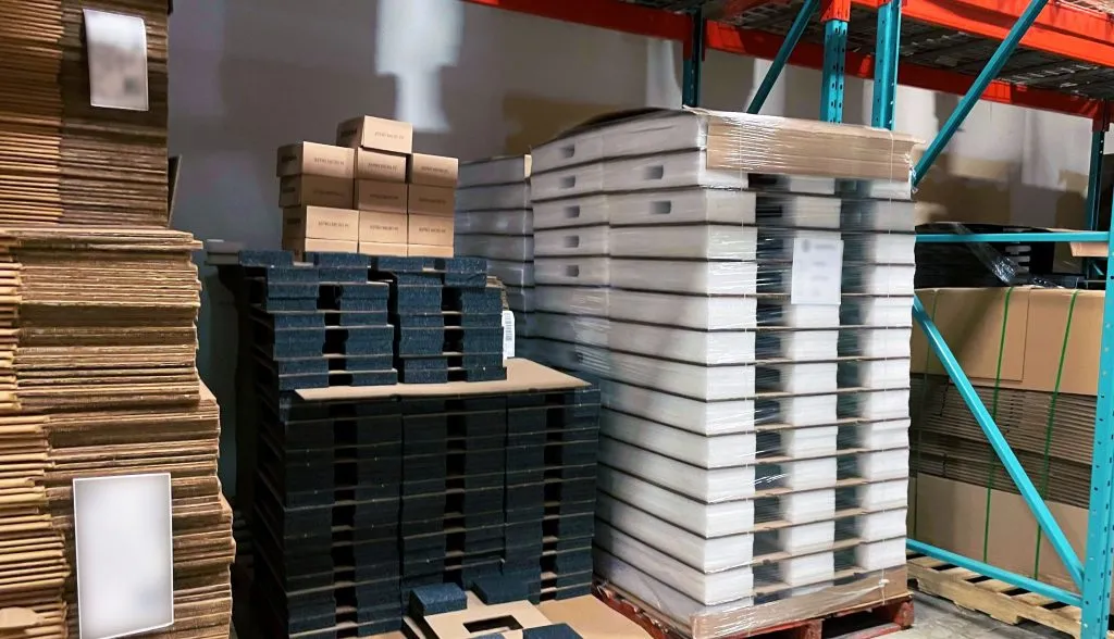 Packaging plastic foam