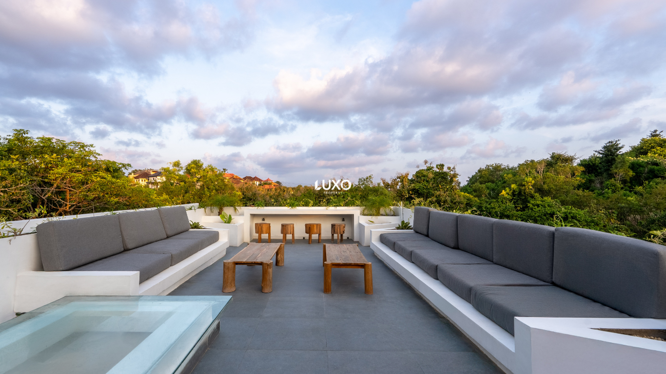 Elegant 3-Bedroom Villa near Melasti Beach