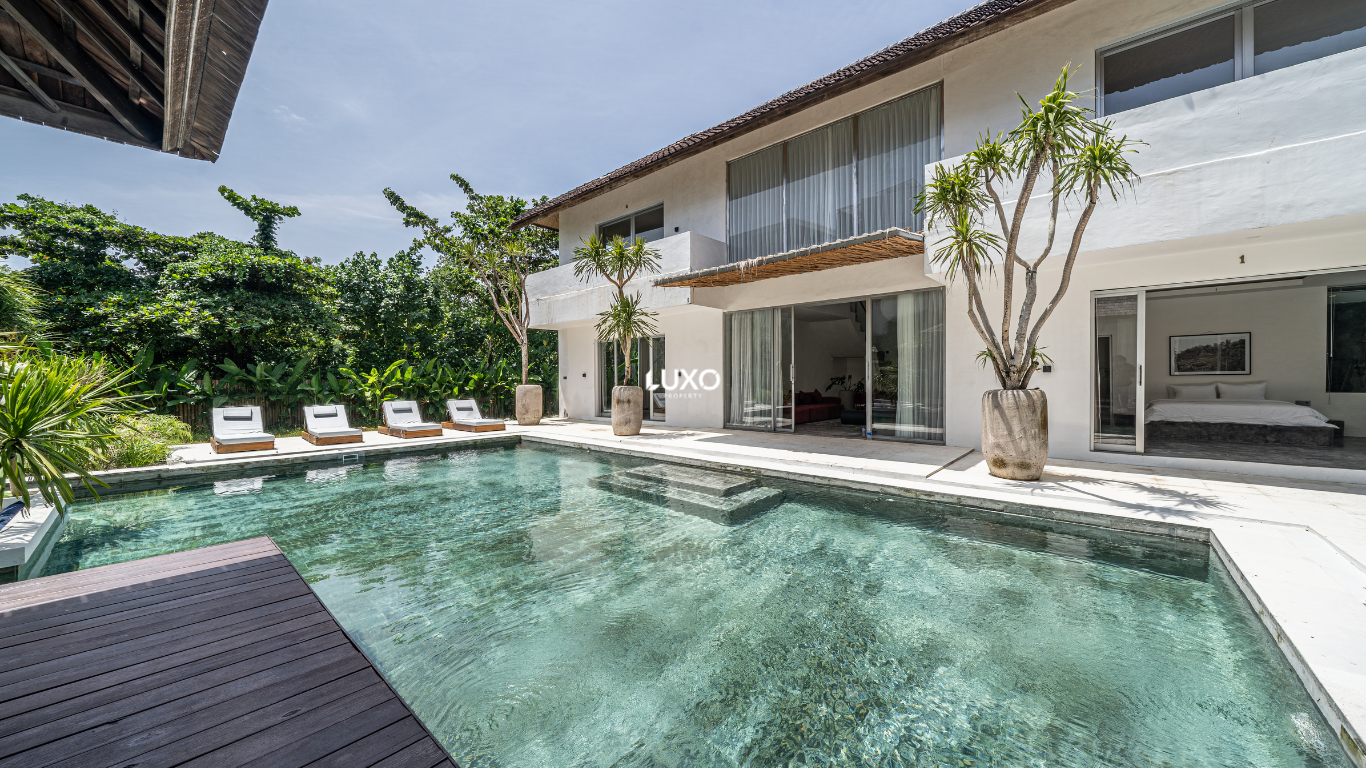 4BR Minimalist Design Villa for Monthly/ Yearly in Pererenan Beach Side 