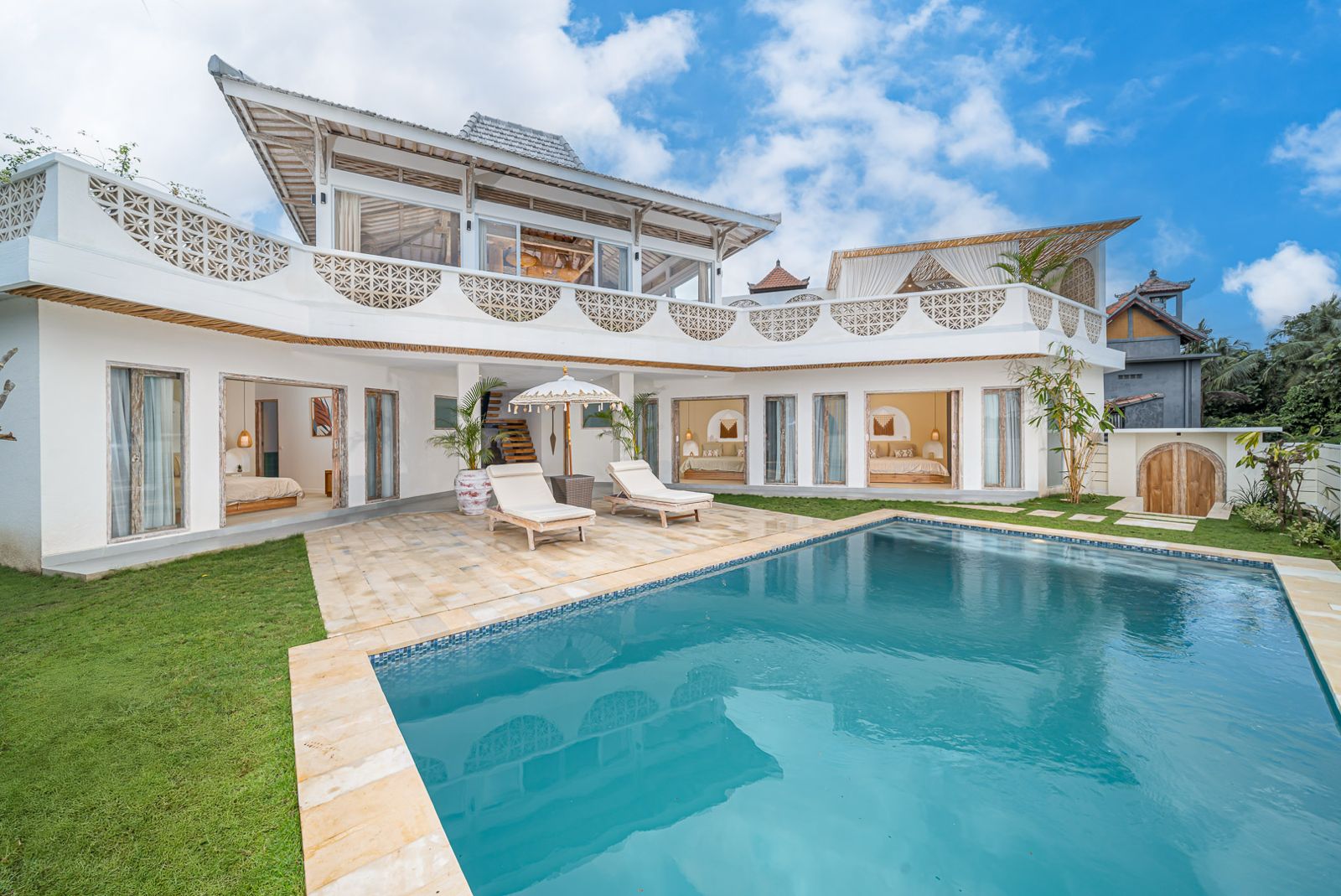 4 Bedroom Sunset Villa in Kaba Kaba