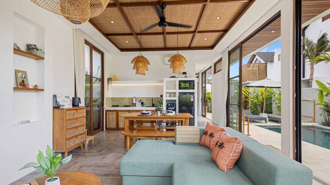 2BR Family-Friendly Villa with Private Pool for Rent – Cepaka