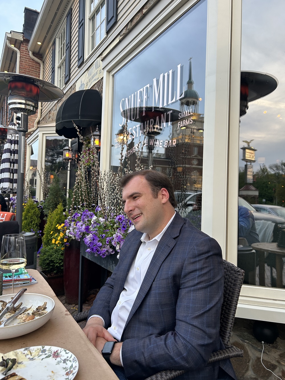 John Dianastasis presenting strategic advisory solutions