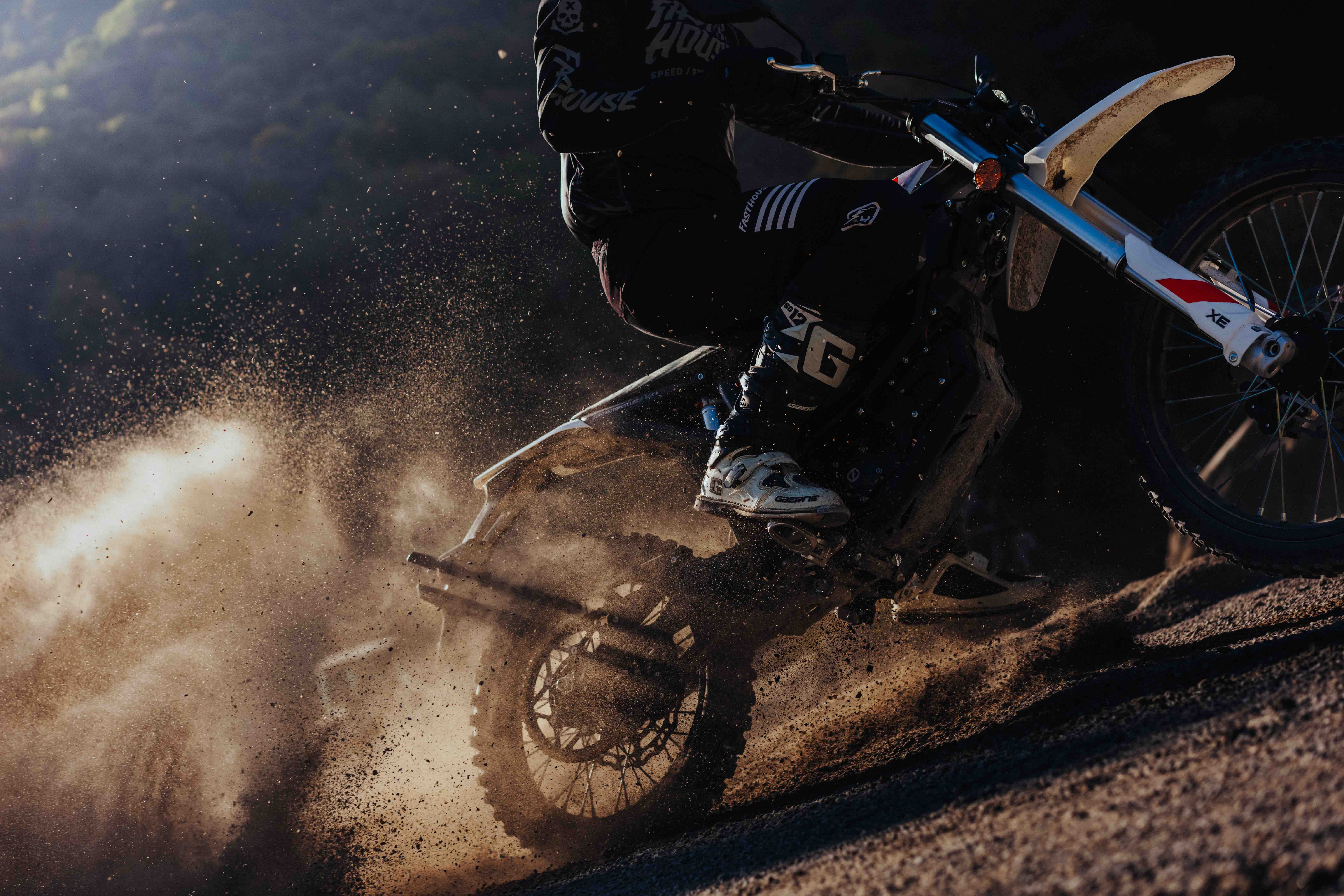 zero-motorcycles-video-photo-electric-agence-banana