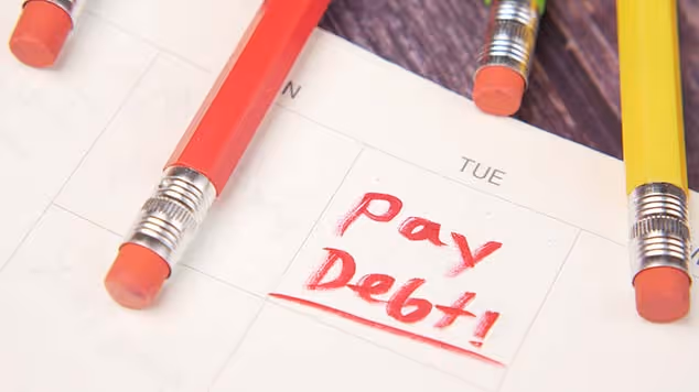 Outsourcing debt collection: what does it really cost?