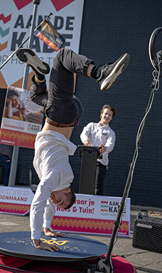 Handstand, 360 booth, photo, video