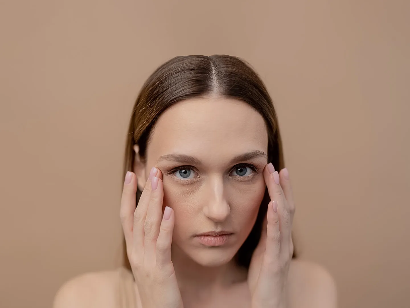 Ptosis Treatment Without Surgery: Effective Non-Surgical Options