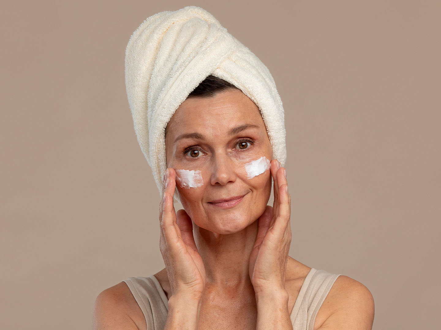 Ceramides vs Peptides: Comparing Their Roles in Aesthetic Skin Care