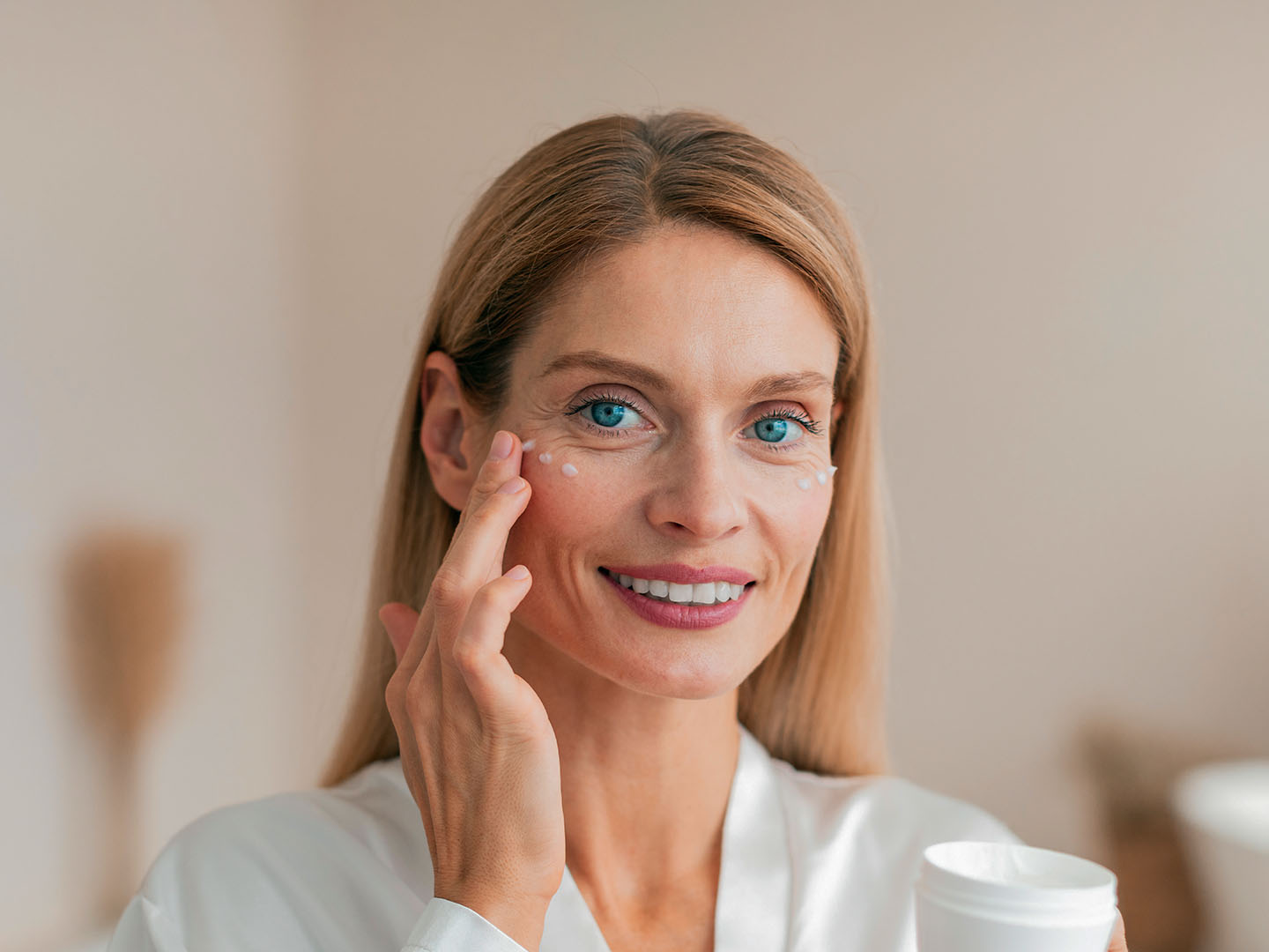 Progeline in Anti-Aging: What It Is and Why It’s Trending