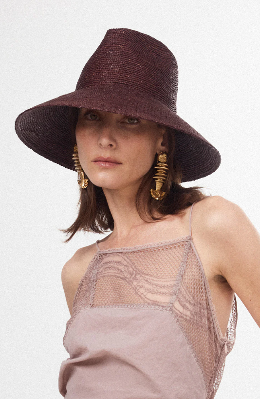 Avenue — Isabella Fedora