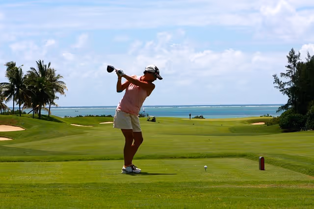 Free Golf Woman photo and picture