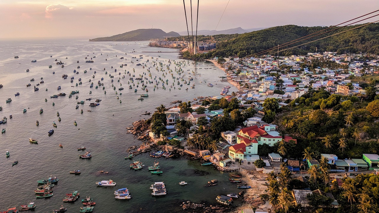 Free Sea Port photo and picture