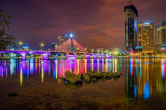 Free Da Nang River photo and picture