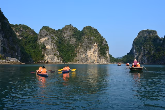Free Ha Long Bay Vietnam photo and picture