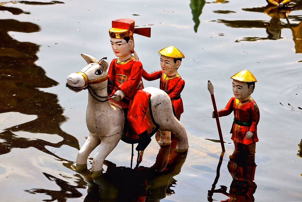 Free Vietnam Water Puppet Theatre photo and picture