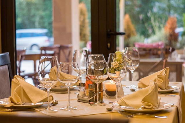 Free Restaurant Table Setting photo and picture