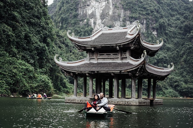 Free Ninh Binh Couple photo and picture