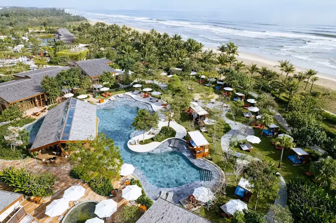 Experience ultimate relaxation at luxury resorts in Hoi An, where world-class amenities meet the charm of Vietnam's ancient town.